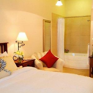 King Room Spa Bath